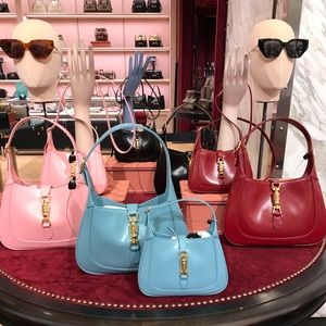 Meet your Posher, Madeleine